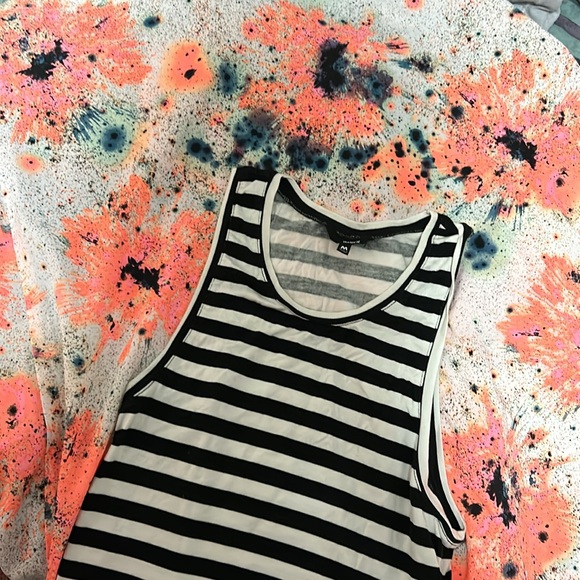 Hurley Simone Dress. Paint splatter, firework pattern. - Picture 3 of 5